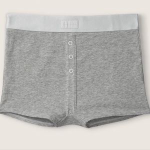 NWT VS PINK BOYSHORTS